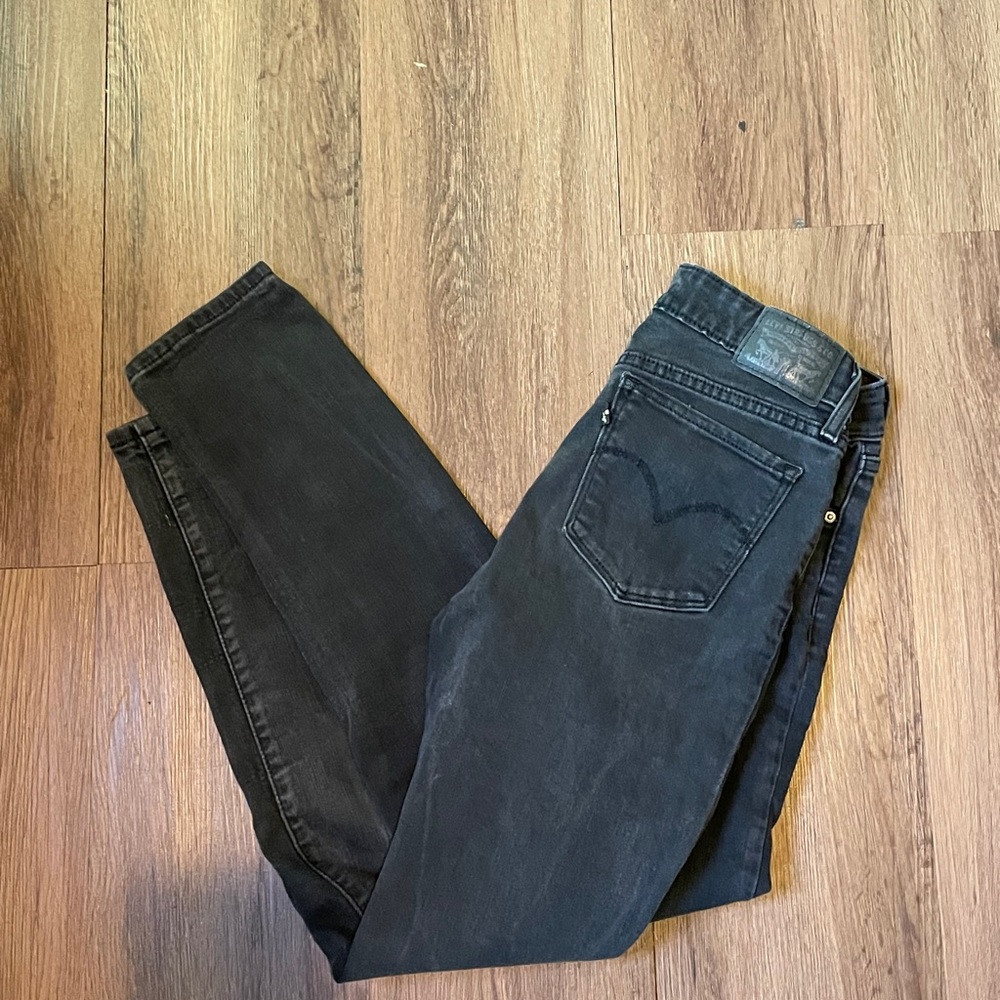 Levi jeans
